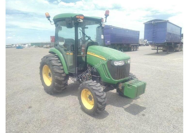 caption John Deere 4720
