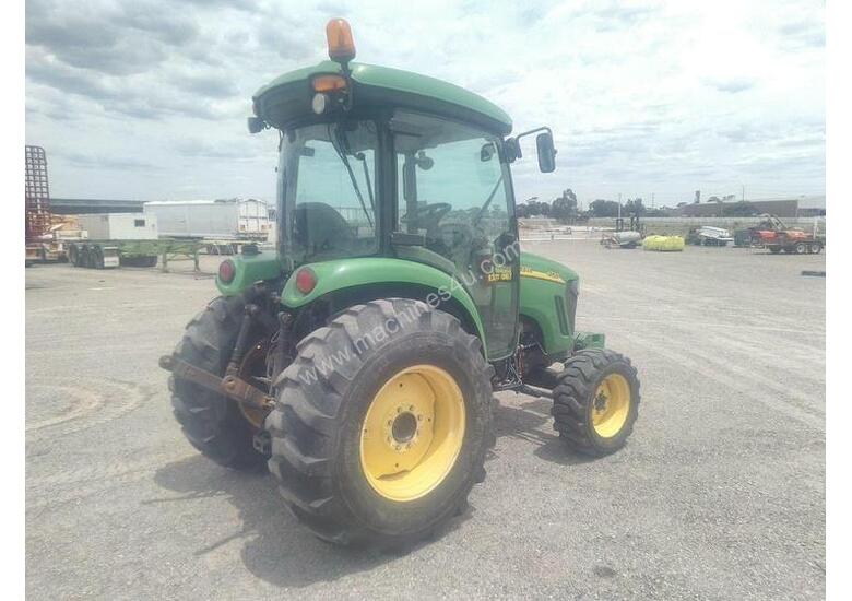 caption John Deere 4720