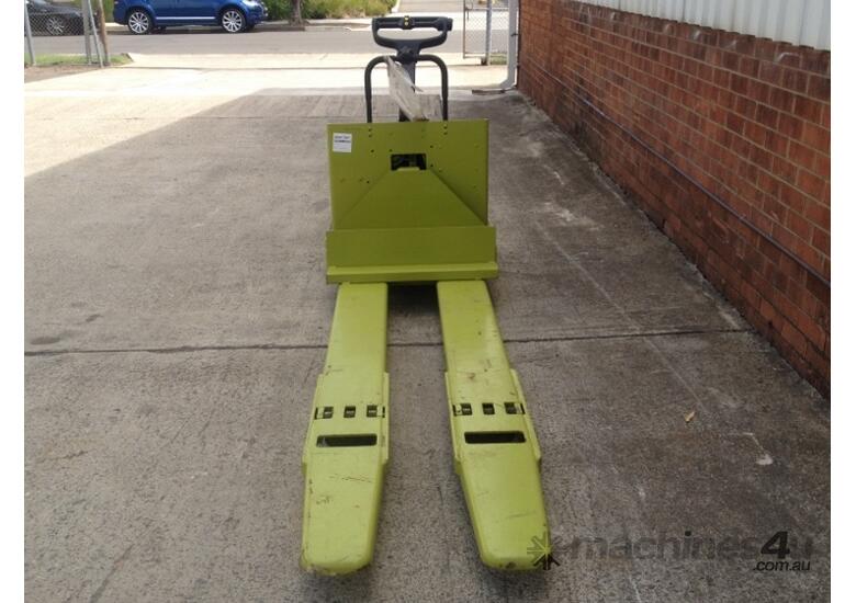 Hire clark Double Pallet 2 2t LPG Electric Pallet Handler Powered