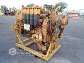 KOMATSU SAM2V140 12 CYLINDER DIESEL ENGINE - picture2' - Click to enlarge