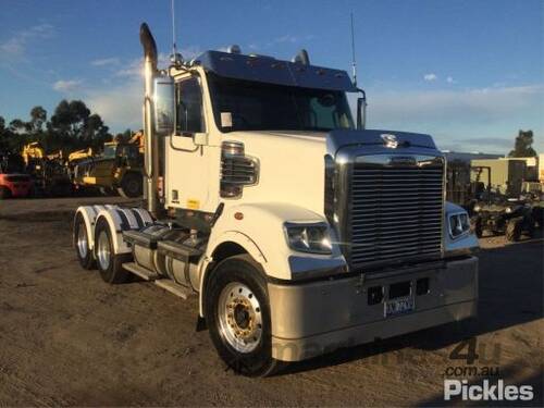 2015 Freightliner Coronado