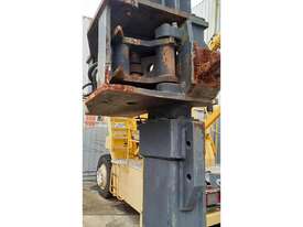 Used 10T Omega Empty Container Handler 4ECH-10 - picture2' - Click to enlarge
