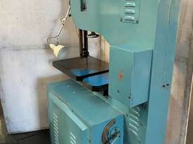 Leton DCM-6 Vertical Bandsaw 325mm height x 620mm throat - picture2' - Click to enlarge