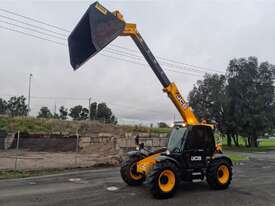 JCB 531-70 100HP AGRI TELEHANDLER WITH BUCKET, 250 HRS - picture0' - Click to enlarge