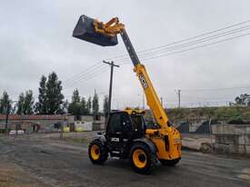 JCB 531-70 100HP AGRI TELEHANDLER WITH BUCKET, 250 HRS - picture0' - Click to enlarge