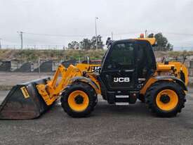 JCB 531-70 100HP AGRI TELEHANDLER WITH BUCKET, 250 HRS - picture2' - Click to enlarge