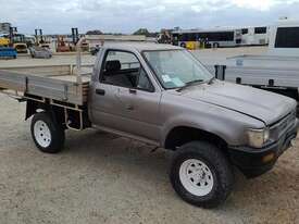 Toyota Hilux LN - picture0' - Click to enlarge