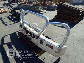 ALLOY BULL BAR TO SUIT HINO 300 SERIES - picture1' - Click to enlarge