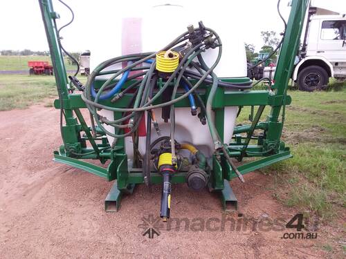 caption 600 litre Boom sprayer