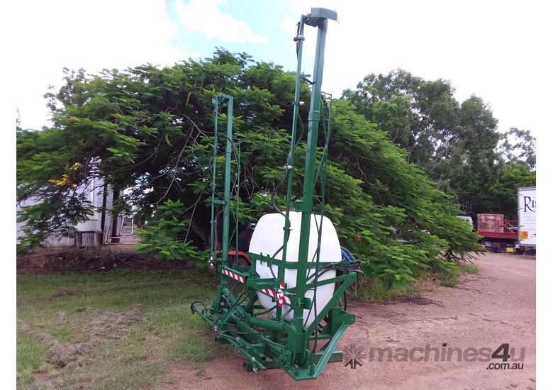 caption 600 litre Boom sprayer