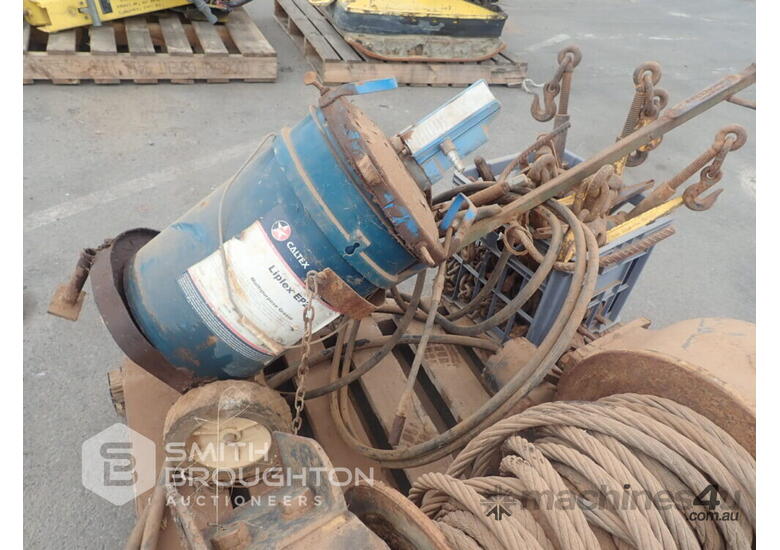 Used PALLET COMPRISING OF WINCH CHAIN BINDERS GREASE GUN Grease Guns in