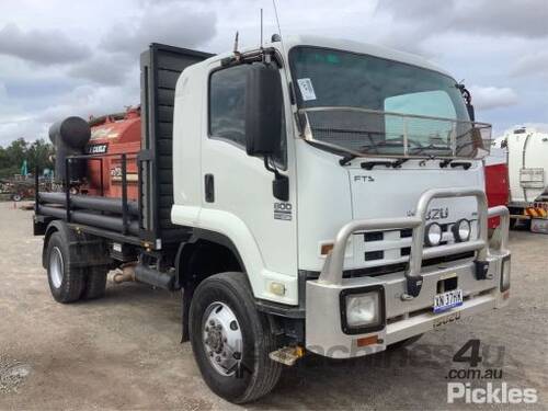 2011 Isuzu FTS 800