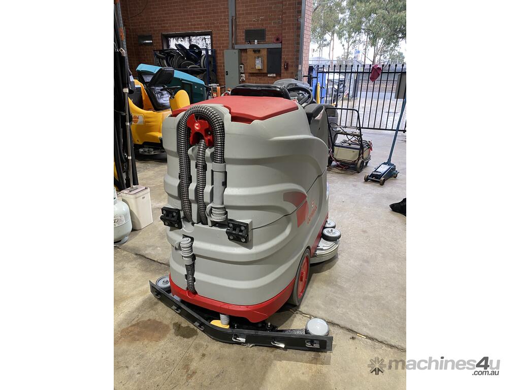 Used Comac Optima 100b Ride On Scrubber In Glenroy, VIC