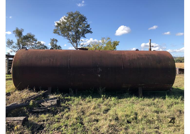 caption Fuel/water tank 15000L