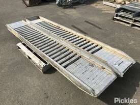 Digga 3.5m Loading Ramps - picture1' - Click to enlarge