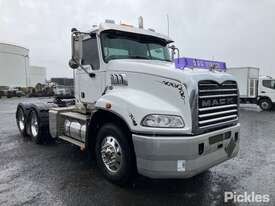 2017 Mack Granite - picture0' - Click to enlarge