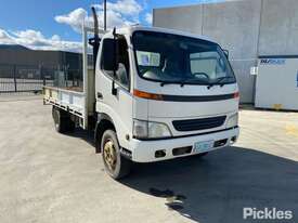 2002 Hino DUTRO - picture0' - Click to enlarge