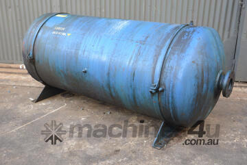 1300L Compressed Air Receiver Cylinder Vessel Pressure release valve