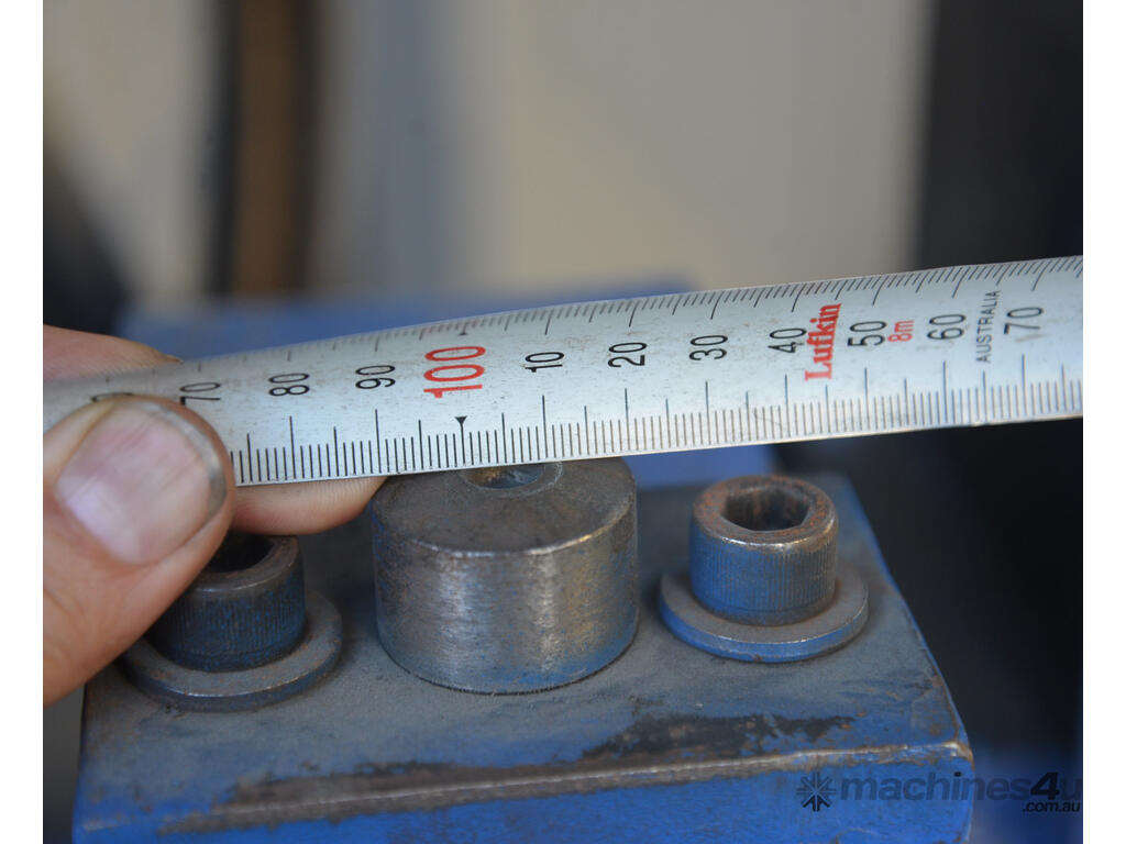 Used unbranded Hydraulic dual station riveting Rivet Press 3 Phase