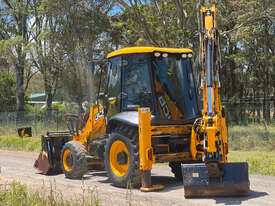 JCB 3CX Backhoe Loader Loader - picture2' - Click to enlarge