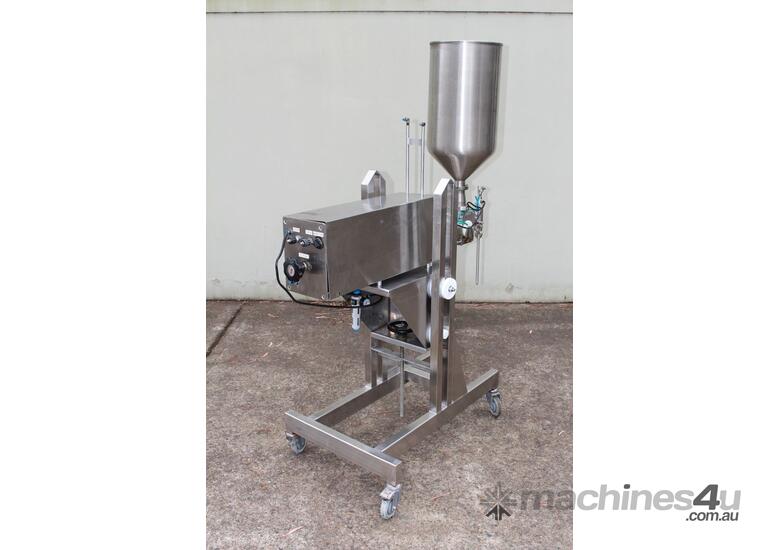 caption Horyzontal Piston Filler.
