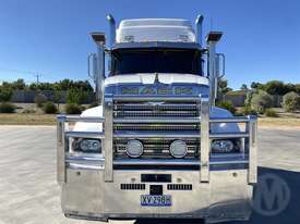 Mack Clxt - picture0' - Click to enlarge