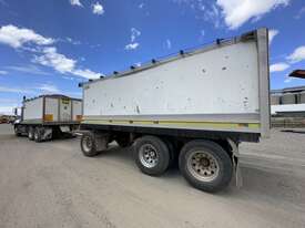 2010 MACK CMMR 6X4 TIPPER & HXW D3 DOG TIPPER TRAILER  - picture2' - Click to enlarge