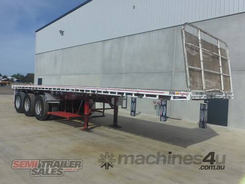 Maxitrans 33FT Flat Top (Road Train Rated)