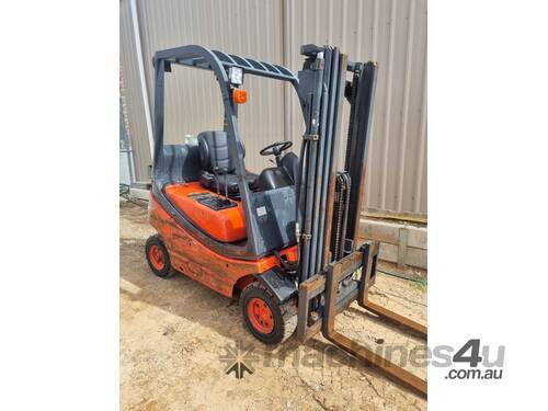 Linde 1.6T LPG Forklift with Container Mast - Hire