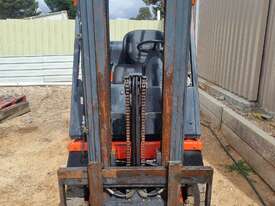 Linde 1.6T LPG Forklift with Container Mast - Hire - picture1' - Click to enlarge