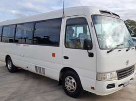 Toyota Coaster XZB50R - picture0' - Click to enlarge