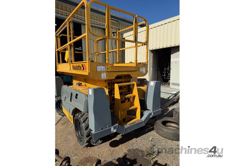 2015 Haulotte Compact 12DX 4WD Diesel Scissor Lift (10 Year Major Inspection available)