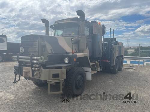 2005 MACK 6x6 TOW TRUCK