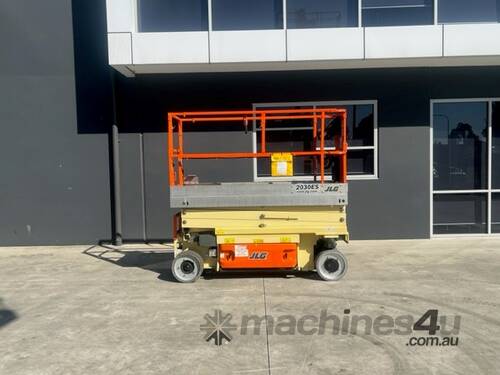 JLG 2030 Scissor Lift with full 10year Certification