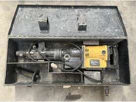 KANGO ELECTRIC JACK HAMMER IN CASE - picture0' - Click to enlarge