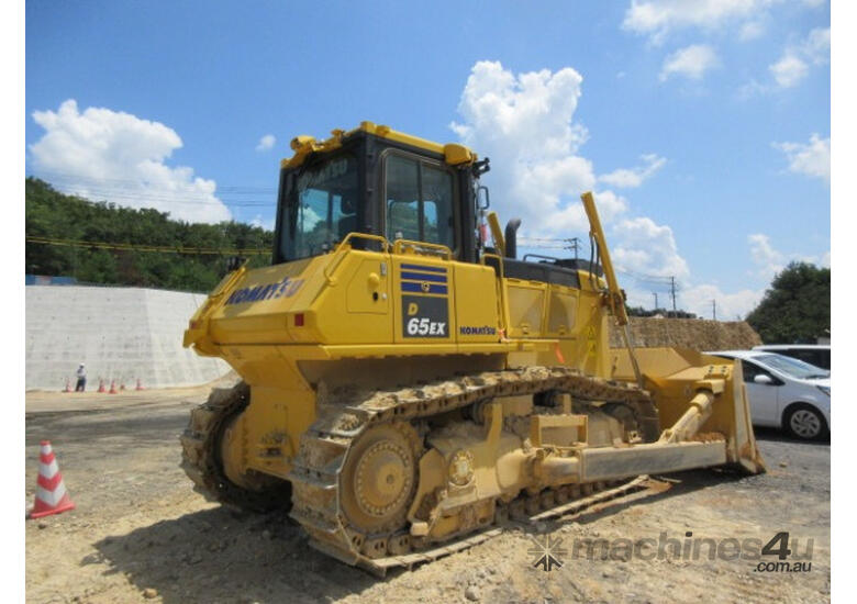 caption Komatsu D65EX-18 Std Tracked-Dozer Dozer