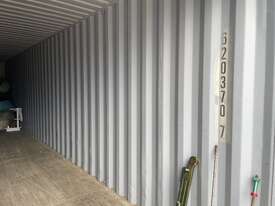 40ft Shipping Container - picture0' - Click to enlarge