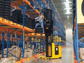 Hyundai Warehouse Stock Order Picker: 1-1.3T Model: 13BOP-7 - picture0' - Click to enlarge