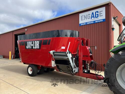  ENGAGE AG - Jaylor 5750 Twin Auger Feed Mixer - Canadian Built 