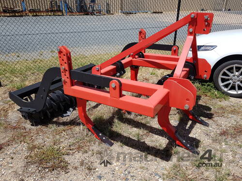 FARMTECH CZ-5-M CHISEL PLOUGH + PACKER ROLLER (5 TINE, 1.5M)