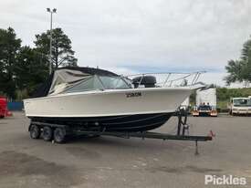 1982 Bertram 25 Fibreglass Runabout Boat and Trailer - picture0' - Click to enlarge