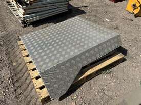 Single Aluminium Steel Guard - picture0' - Click to enlarge