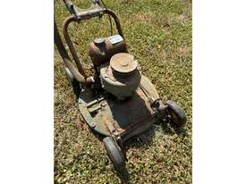 QTY OF 1 VICTA PUSH MOWER - picture0' - Click to enlarge