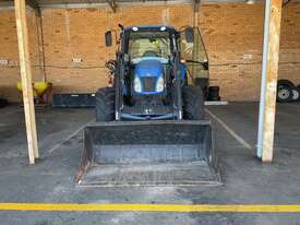 2014 New Holland T5040 - picture0' - Click to enlarge