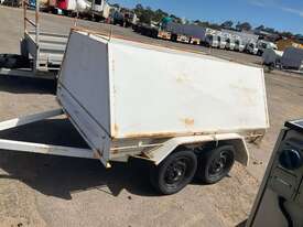 2006 John Papas Trailers JPT Enclosed Tandem Axle Trailer - picture2' - Click to enlarge