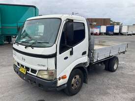 2003 Hino Dutro 300 Table Top - picture1' - Click to enlarge