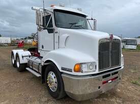 2010 Kenworth T402 Prime Mover - picture0' - Click to enlarge