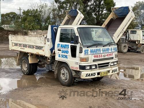 2004 Daihatsu Delta Tipper