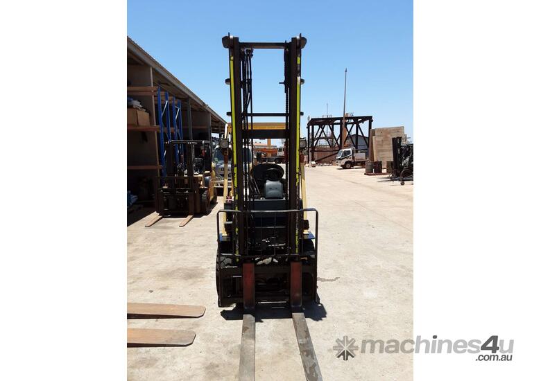 caption 2.5T HYSTER DIESEL FORKLIFT | UNIT 064