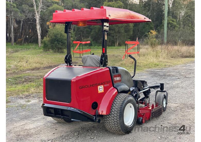 caption Toro Ground Master 7200 Zero Turn Lawn Equipment
